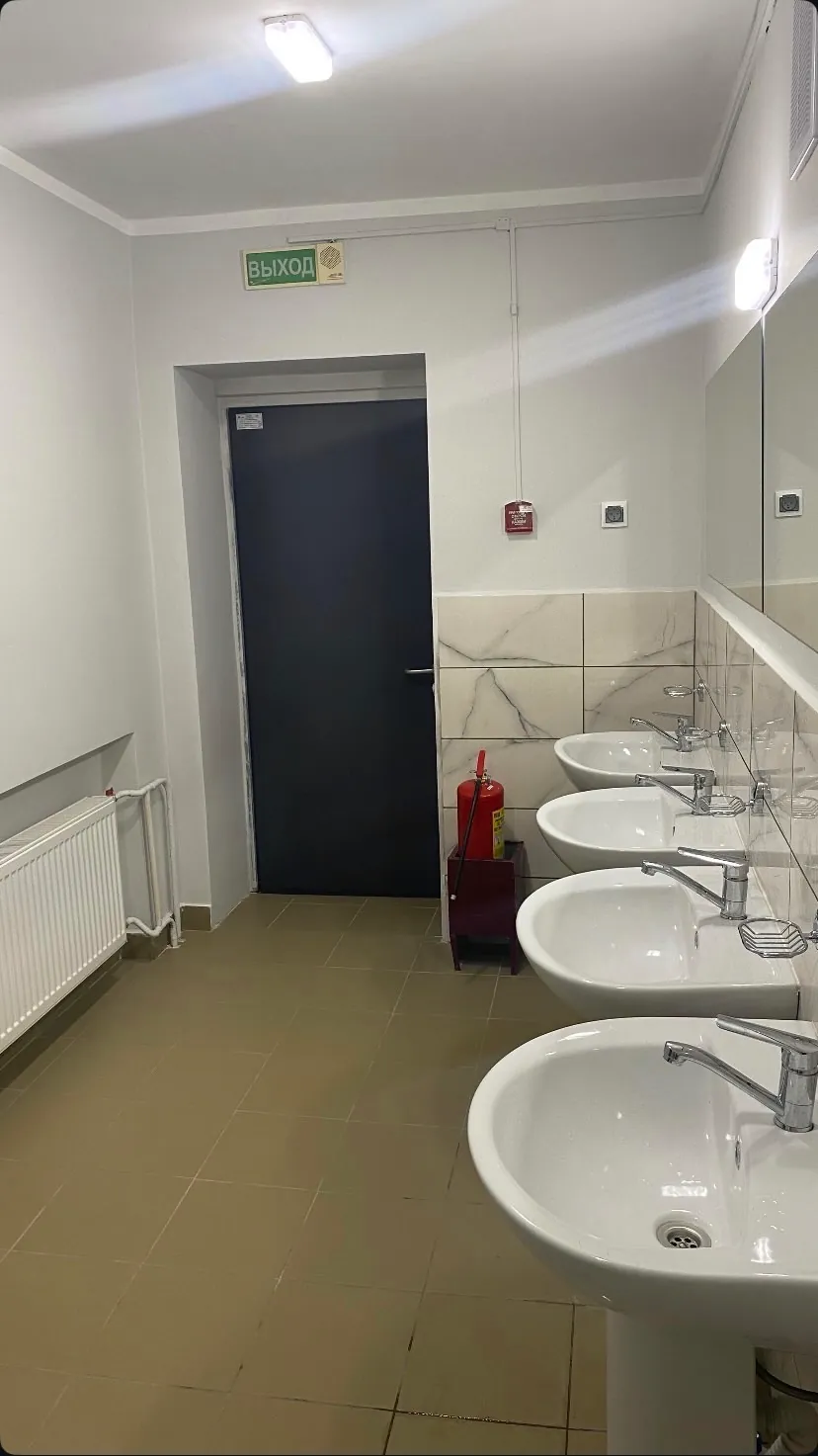 مغاسل ومرافق صحية مشتركة في السكن الجامعي